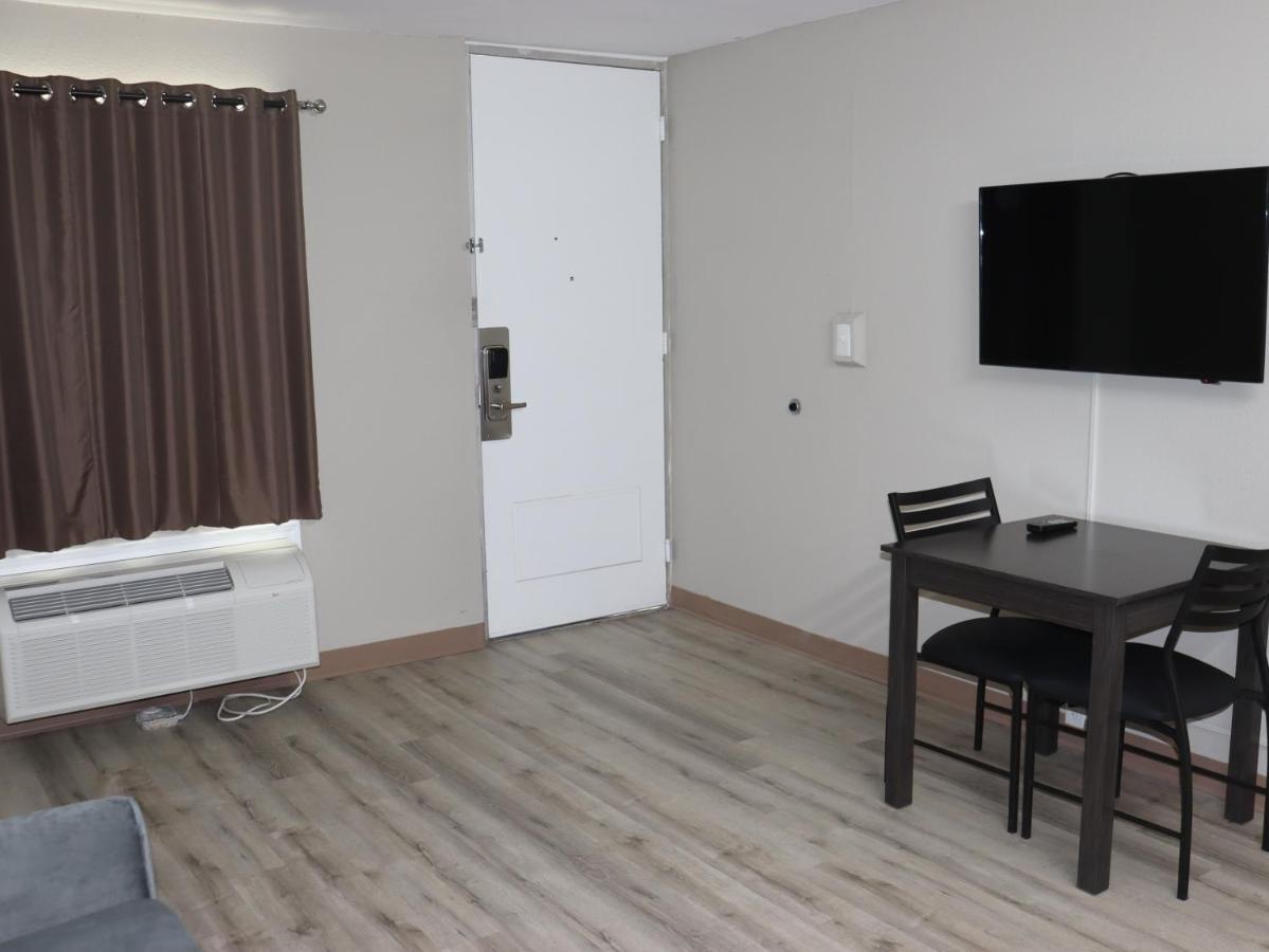 Crossroads Inn & Suites West Memphis Extérieur photo